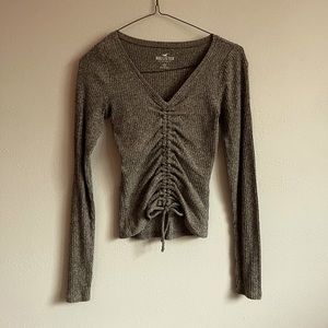 Hollister Gray Cinch Front Long Sleeve Top